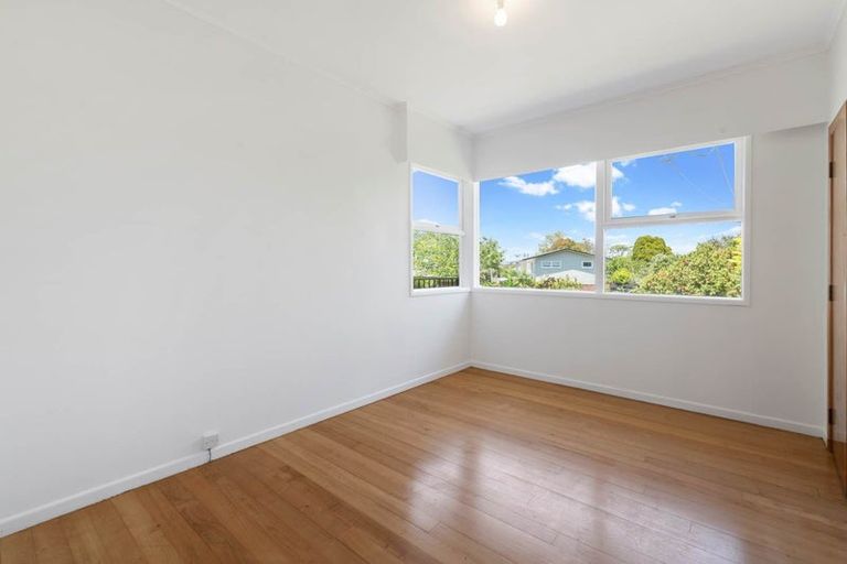 Photo of property in 62 Ferguson Street, Manurewa East, Auckland, 2102