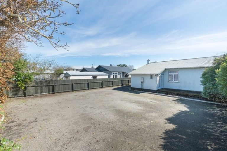 Photo of property in 42 Dahlia Street, Palmerston North, 4410