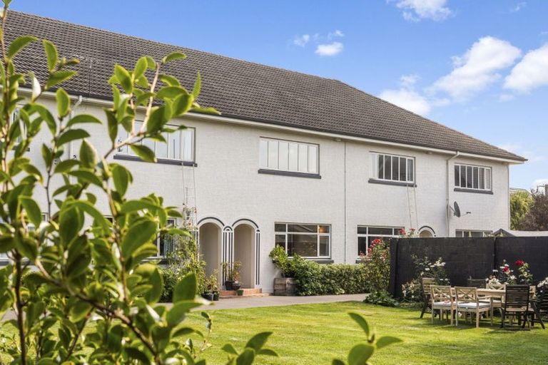 Photo of property in 3/77 Totara Street, Fendalton, Christchurch, 8041