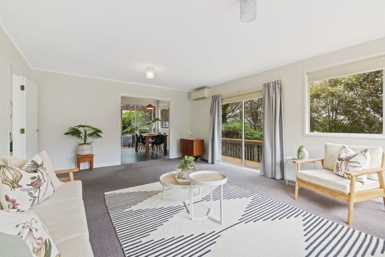 Photo of property in 94 Salamanca Road, Sunnynook, Auckland, 0620
