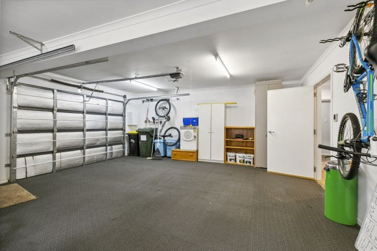 Photo of property in 71 Amapur Drive, Ngaio, Wellington, 6035