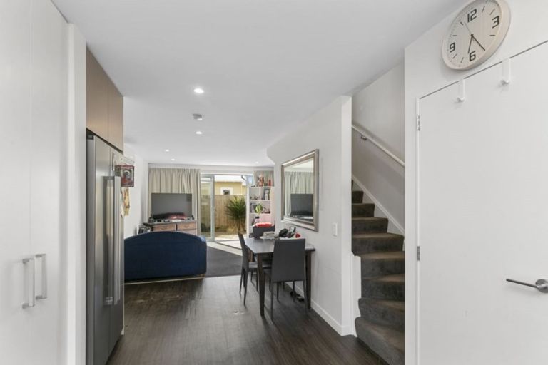 Photo of property in 3/2 Stone Street, Miramar, Wellington, 6022