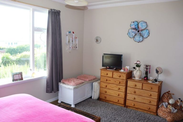 Photo of property in 74 Tyne Street, South Hill, Oamaru, 9400