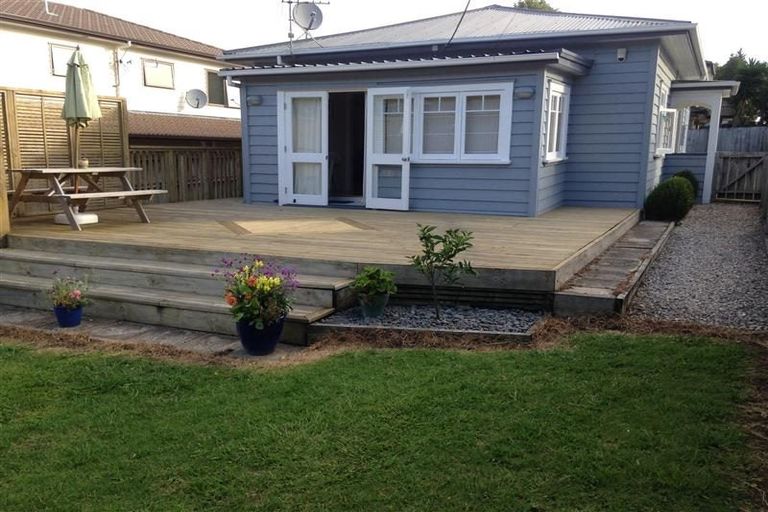 Photo of property in 67 Margan Avenue, New Lynn, Auckland, 0600