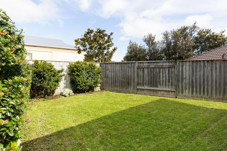 Photo of property in 68 James Line, Kelvin Grove, Palmerston North, 4414