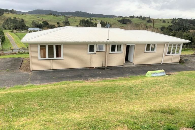Photo of property in 93 Maungakaramea Road, Puwera, Whangarei, 0178
