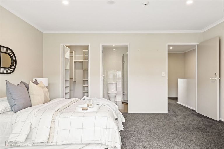 Photo of property in 215 Hobsonville Point Road, Hobsonville, Auckland, 0616