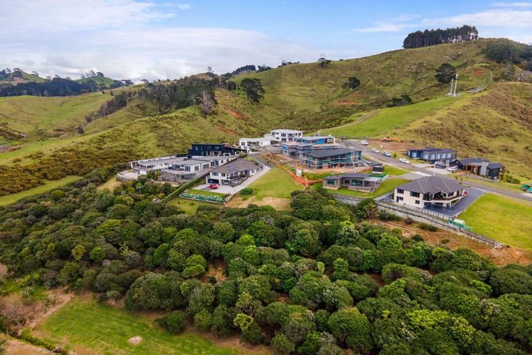 Photo of property in 27 Tohora View, Waihi Beach, 3611