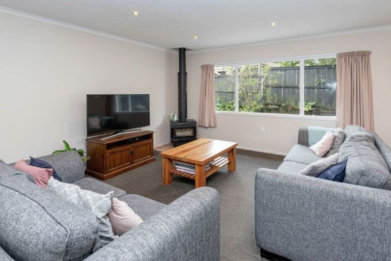 Photo of property in 2/10a Baird Street, Howick, Auckland, 2014