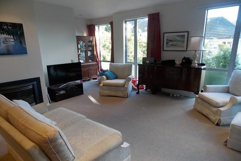 Photo of property in 77a Donald Street, Karori, Wellington, 6012