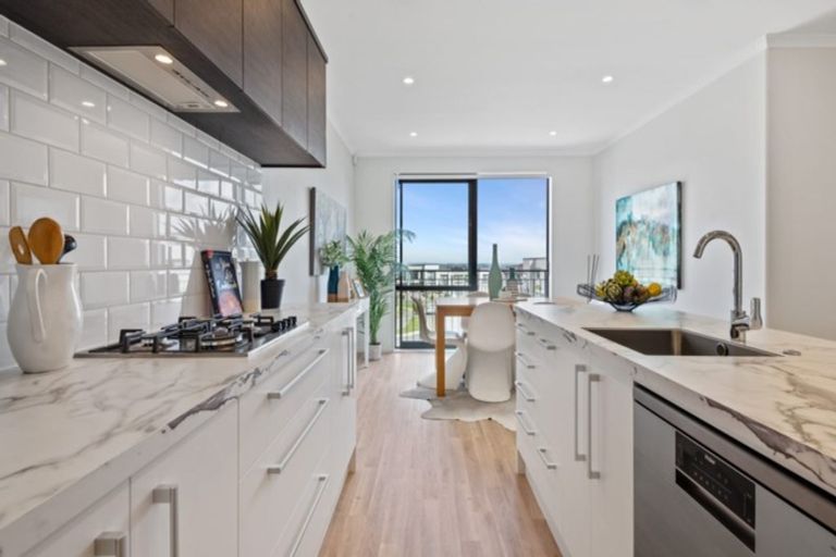 Photo of property in 26 Matairangi Avenue, Totara Heights, Auckland, 2105