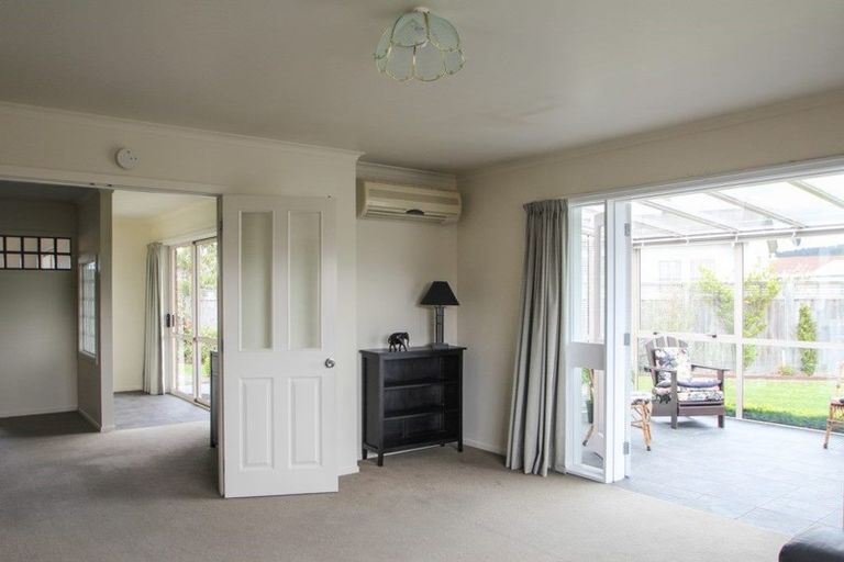 Photo of property in 12 Doon Street, Oamaru North, Oamaru, 9400