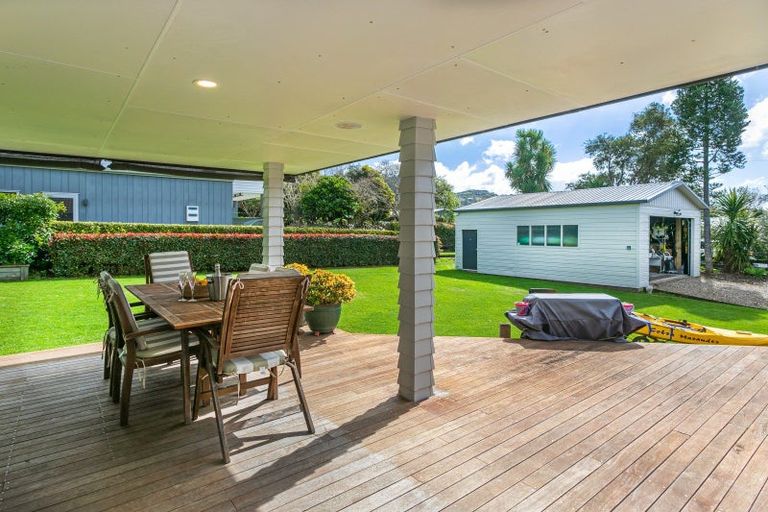 Photo of property in 6 Pa Road, Hahei, Whitianga, 3591