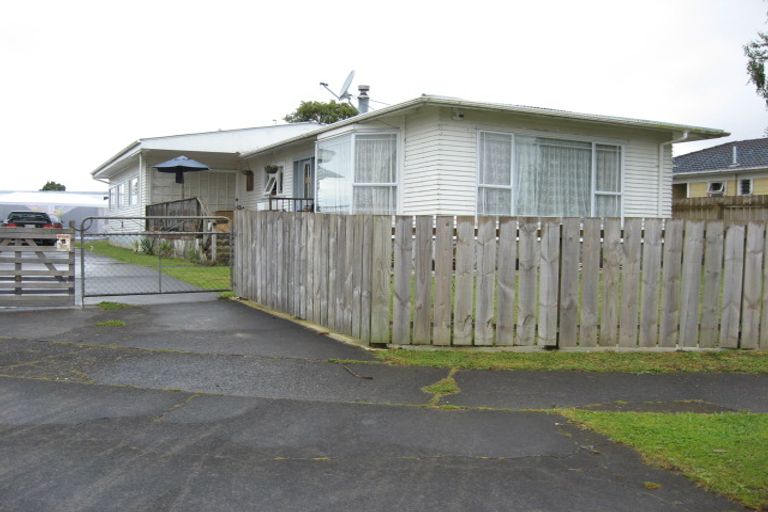 Photo of property in 11 Duke Avenue, Pukekohe, 2120