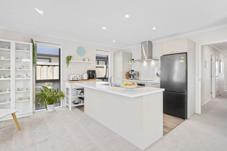 Photo of property in 43 Sholto Duncan Crescent, Halswell, Christchurch, 8025