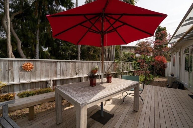 Photo of property in 49 Matuku Street, Two Mile Bay, Taupo, 3330