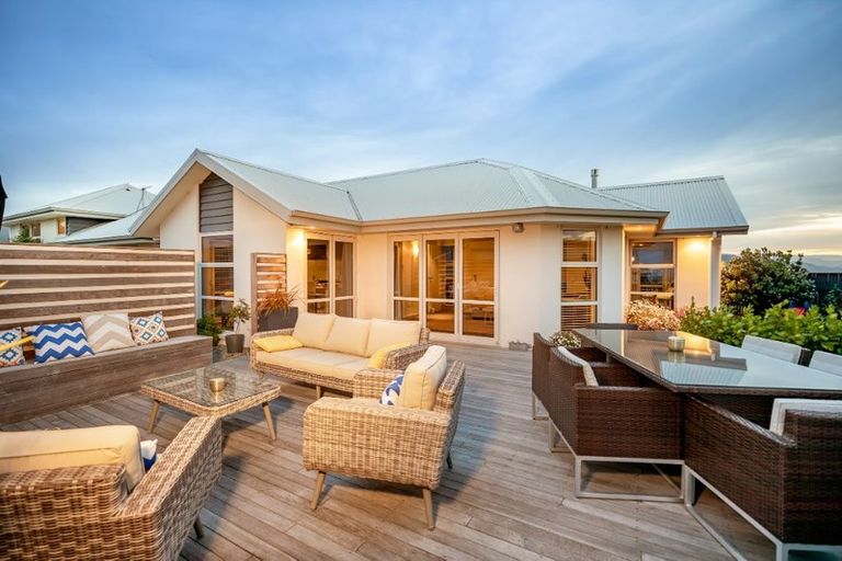 Photo of property in 16 Istana Place, Britannia Heights, Nelson, 7010