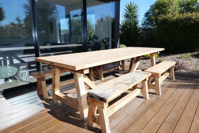 Photo of property in 3 Te Heke Place, Waikanae, 5036