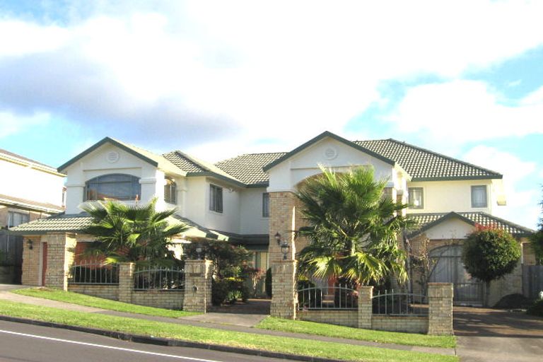 Photo of property in 37 Jane Eyre Drive, Somerville, Auckland, 2014