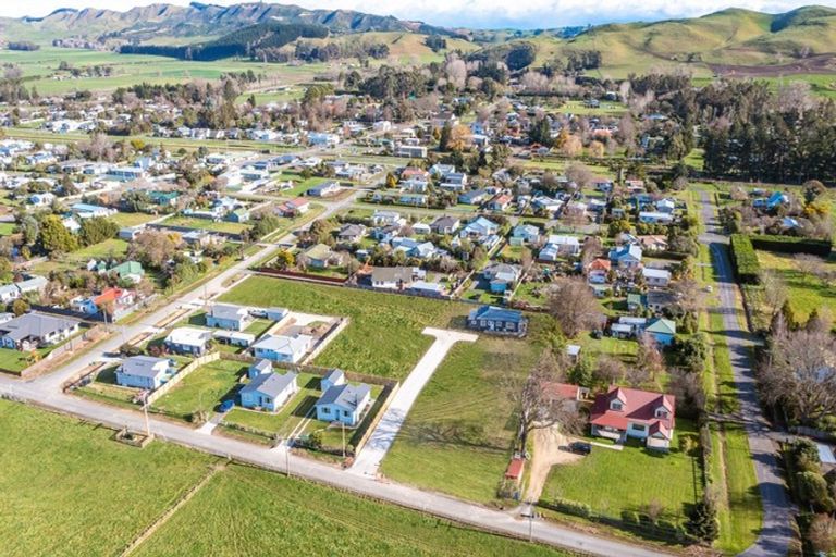 Photo of property in 7d Lawrence Street, Otane, 4202