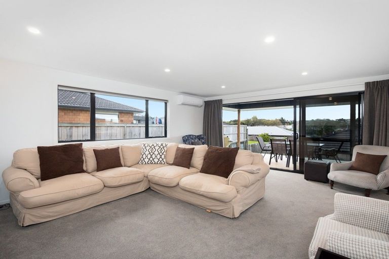 Photo of property in 27 Fairfax Crescent, Pyes Pa, Tauranga, 3112
