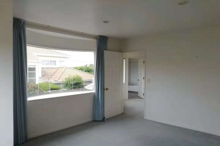 Photo of property in 36a Crichton Terrace, Hauraki, Auckland, 0622