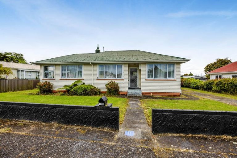 Photo of property in 150 Miranda Street, Stratford, 4332