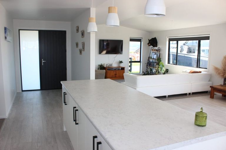 Photo of property in 2 Kotare Way, Matarangi, Whitianga, 3592