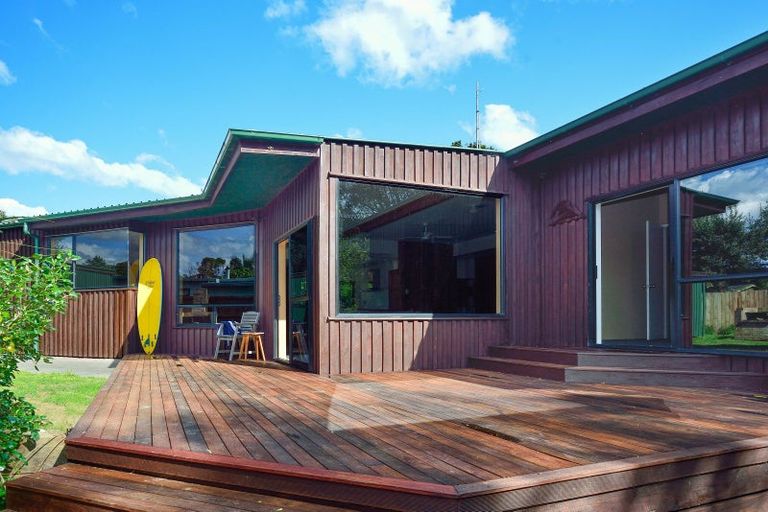 Photo of property in 6 Quentin Place, Mahia, Nuhaka, 4198