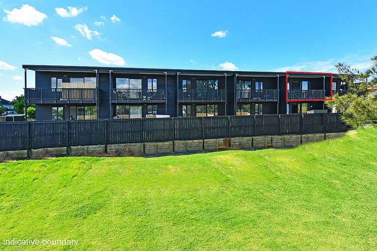 Photo of property in 11/90 Swaffield Road, Papatoetoe, Auckland, 2025