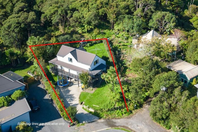 Photo of property in 27 Taurua Place, Coromandel, 3506