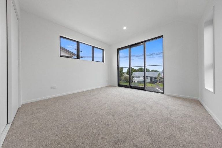 Photo of property in 2/1 O'connell Street, Manurewa, Auckland, 2102