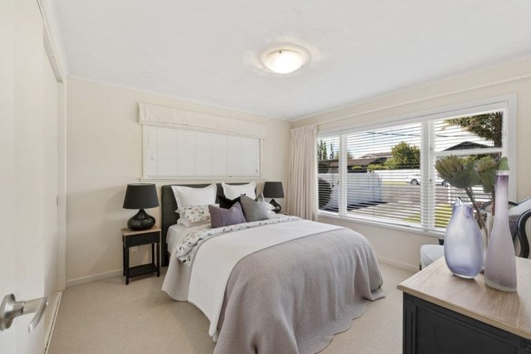 Photo of property in 1/19 Stanley Avenue, Milford, Auckland, 0620