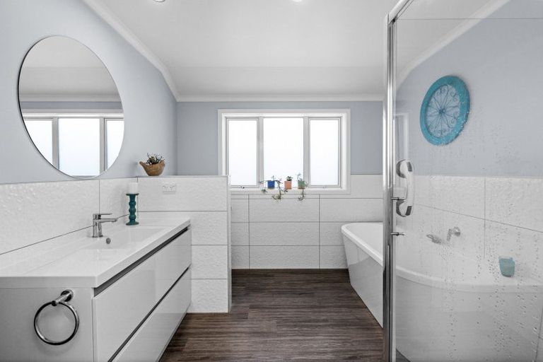 Photo of property in 10a West Place, Greenmeadows, Napier, 4112