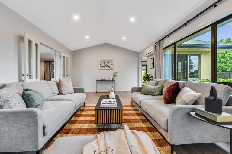 Photo of property in 3 Gibbston Close, Huntington, Hamilton, 3210