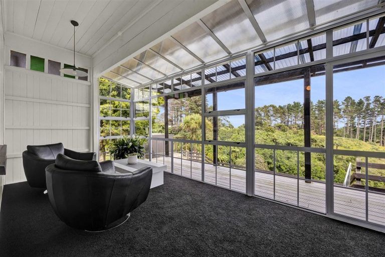 Photo of property in 206 Henwood Road, Paraite, New Plymouth, 4372