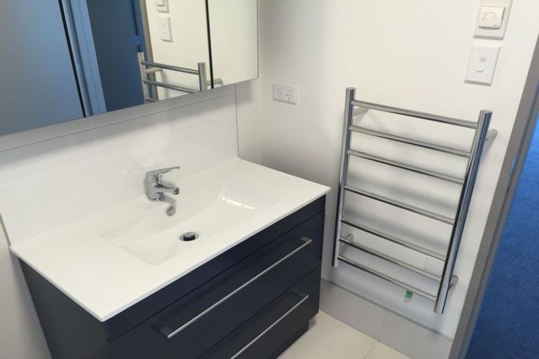 Photo of property in La Residence Du Lac, 15/527 Frankton Road, Queenstown, 9300