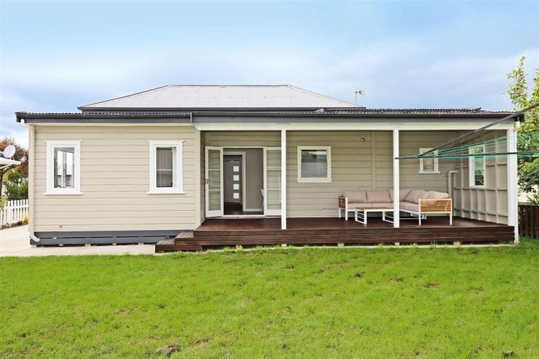 Photo of property in 202 Grays Road, Saint Leonards, Hastings, 4120