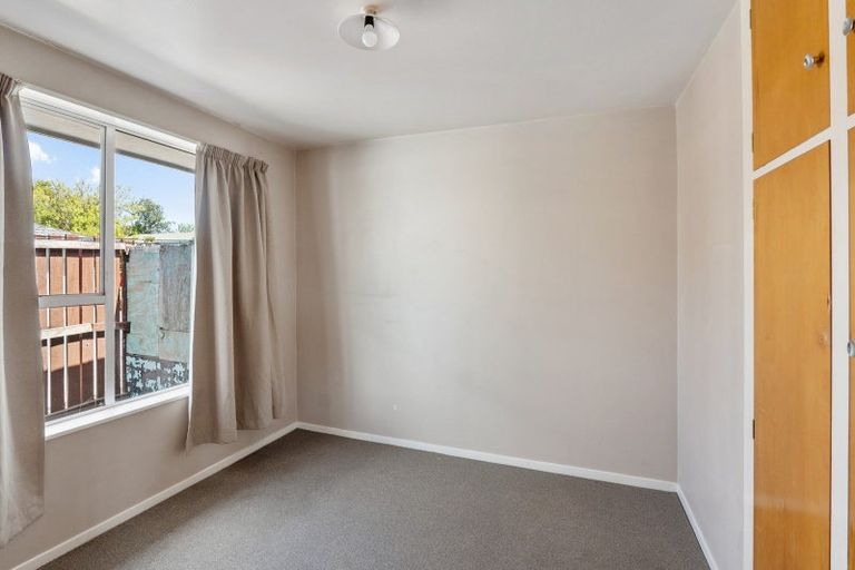Photo of property in 2/78 Barton Street, Woolston, Christchurch, 8023