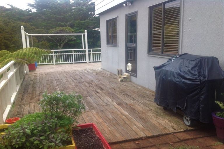 Photo of property in 2/22 Tree View Avenue, Glenfield, Auckland, 0629