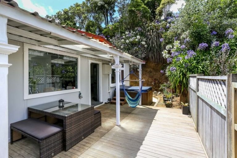 Photo of property in 212 Huatoki Street, Upper Vogeltown, New Plymouth, 4310