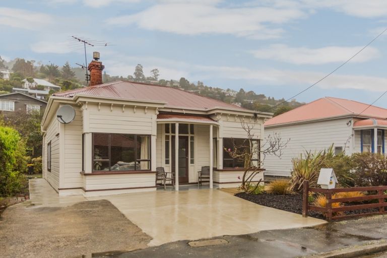 Photo of property in 16 Queensberry Street, North East Valley, Dunedin, 9010