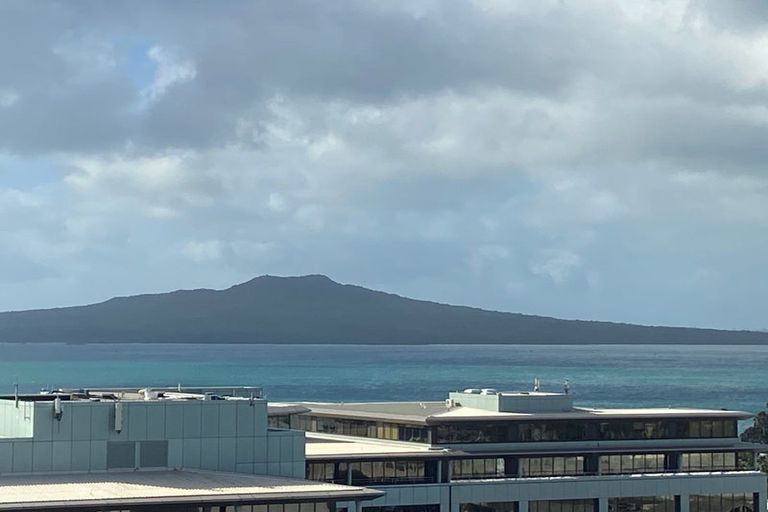 Photo of property in Sentinel Apartments, 904/3 Northcroft Street, Takapuna, Auckland, 0622