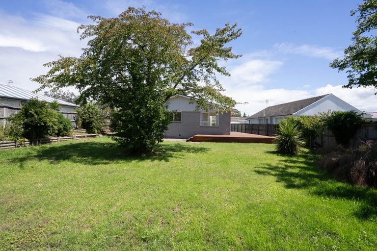Photo of property in 22 Besant Place, Avondale, Christchurch, 8061