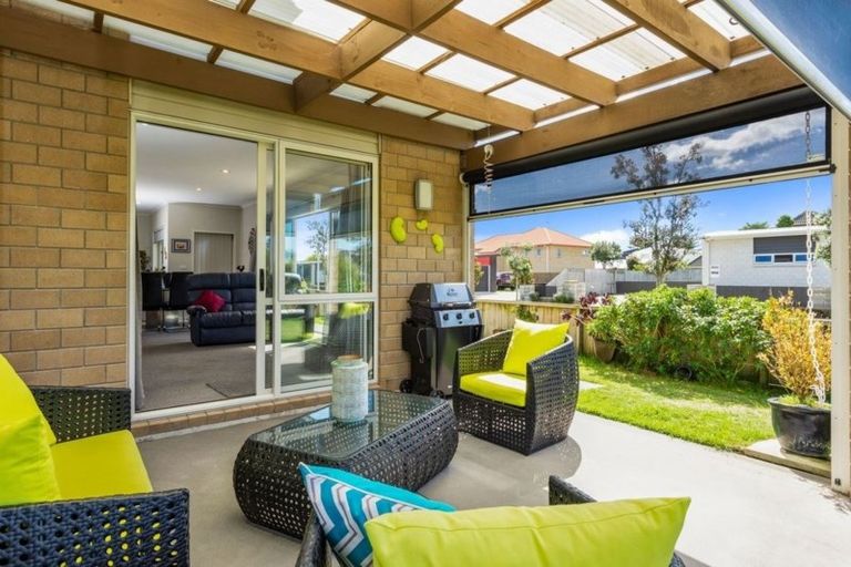 Photo of property in 8 Testacea Lane, Papamoa Beach, Papamoa, 3118