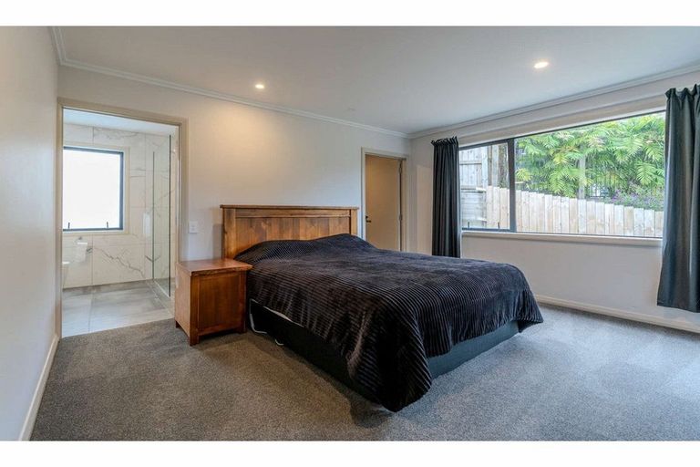 Photo of property in 25 Amsharlo Drive, Kerikeri, 0230