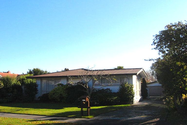 Photo of property in 34 Waiau Street, Cracroft, Christchurch, 8025