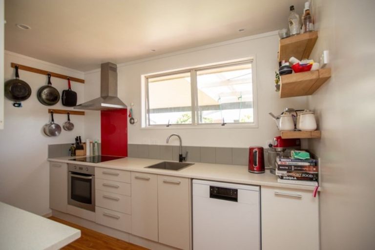 Photo of property in 9 Mahana Road, Ngatea, 3503