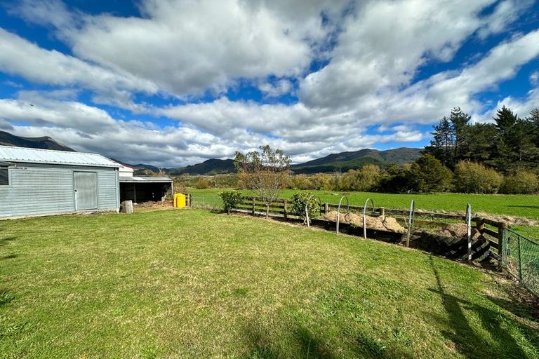 Photo of property in 6 Harwood Place, Upper Takaka, Takaka, 7183
