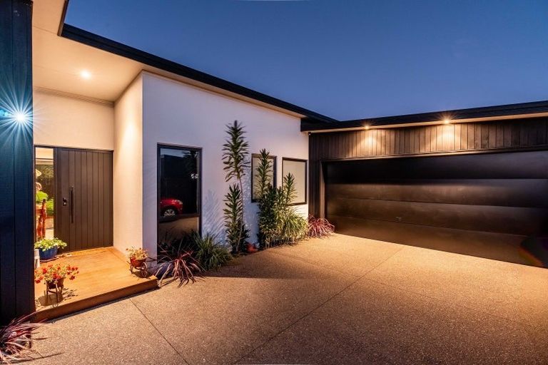 Photo of property in 57 Awatira Drive, Papamoa Beach, Papamoa, 3118